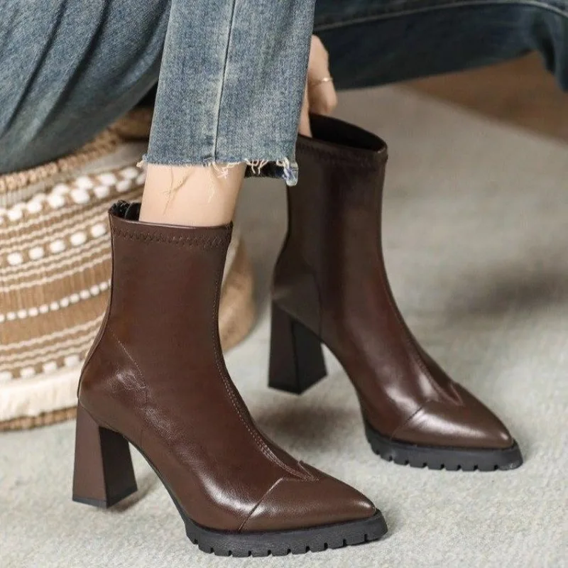Botas ajustadas francesas con  - Pump Heel Block reseña y precio